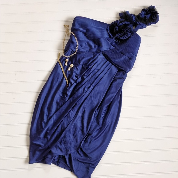 BCBGMaxAzria party dress - as seen on Selena Gomez - Picture 4 of 8